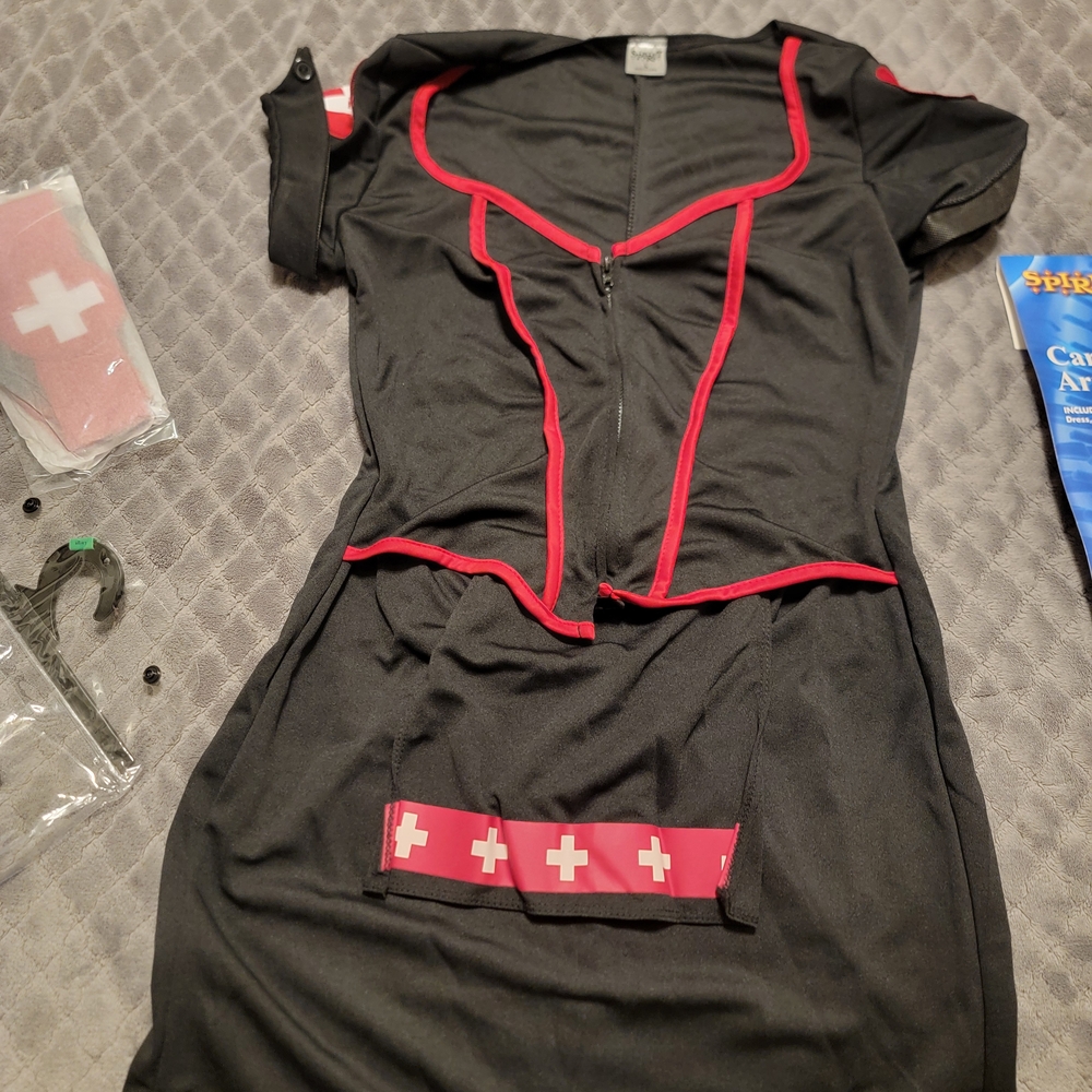 Spirit Cardiac Arrest Nurse Costume - Picture 3 of 11